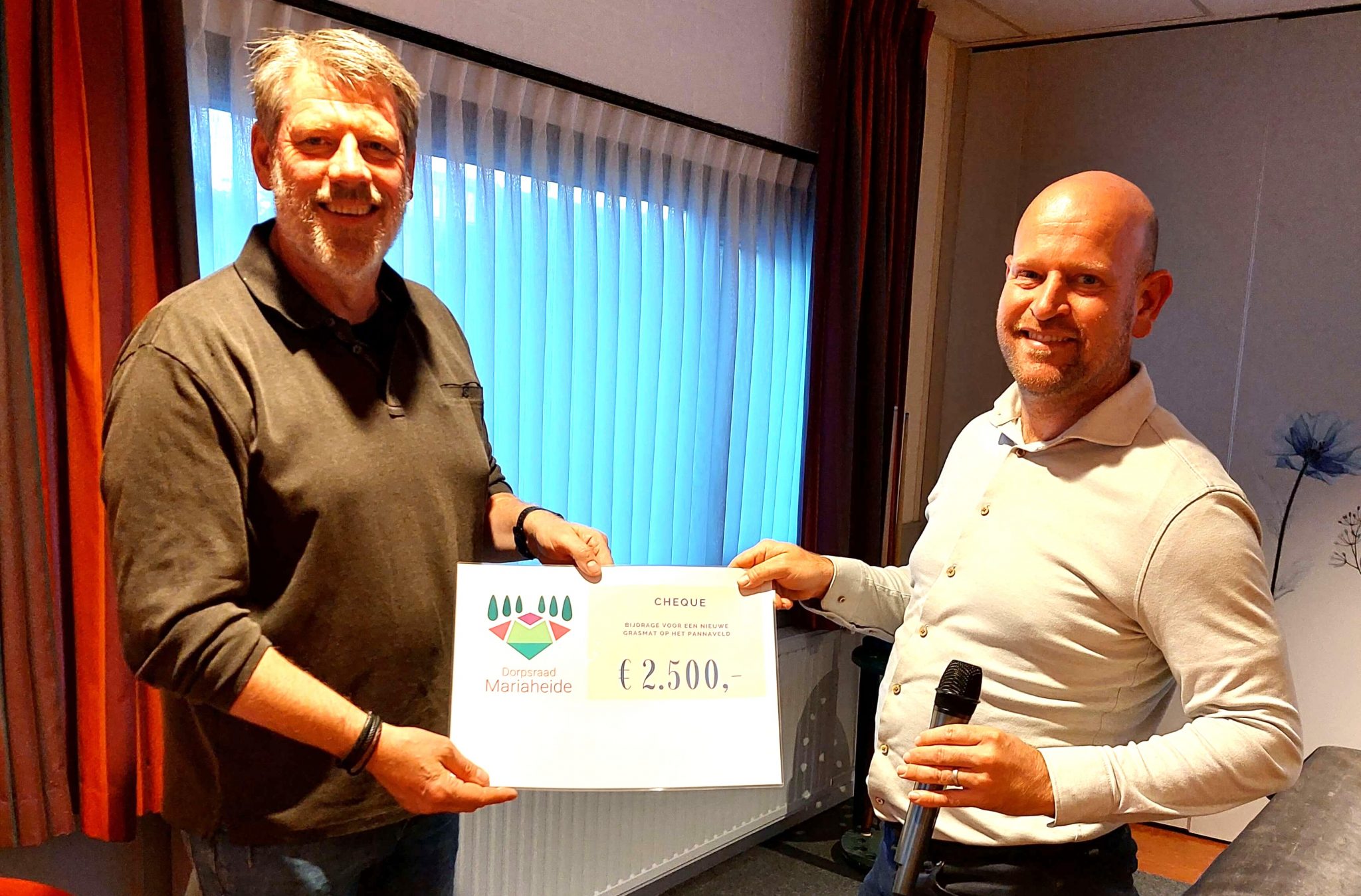 Stichting Dorpsraad doet schenking aan SCMH tbv pannaveldje