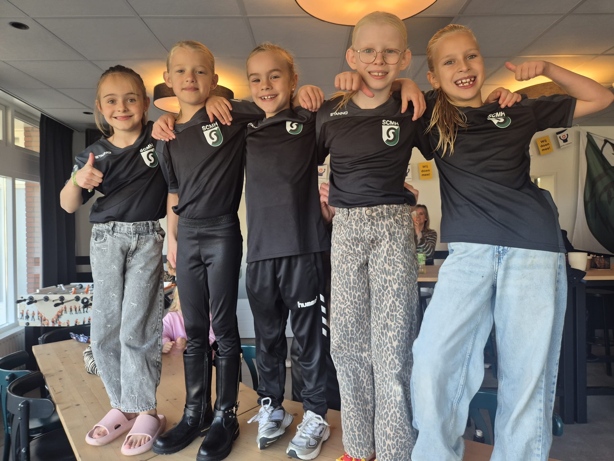 Korfbaldames SCMH J7 kampioen