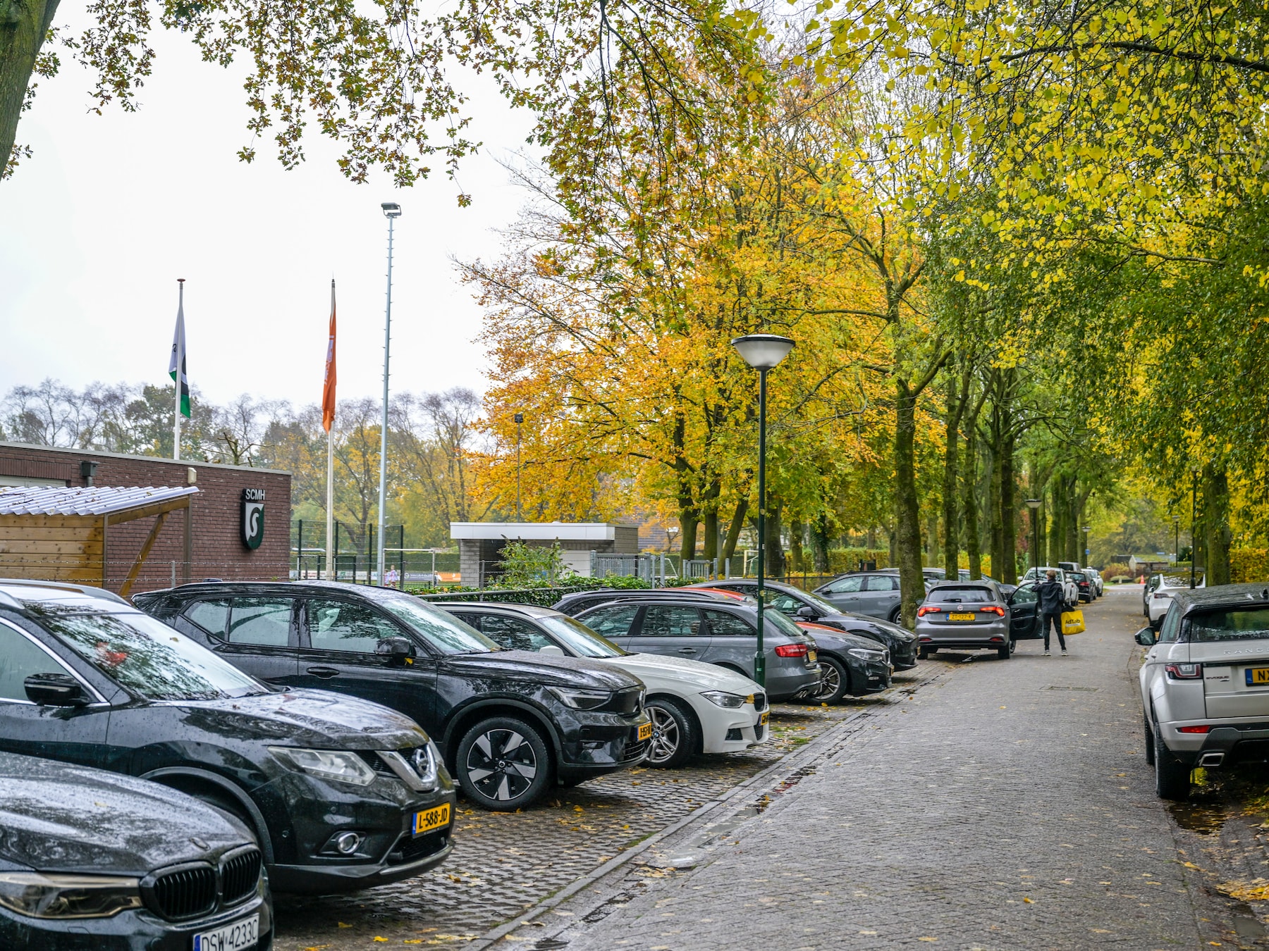 Kunstgrasveld/parkeren sportpark